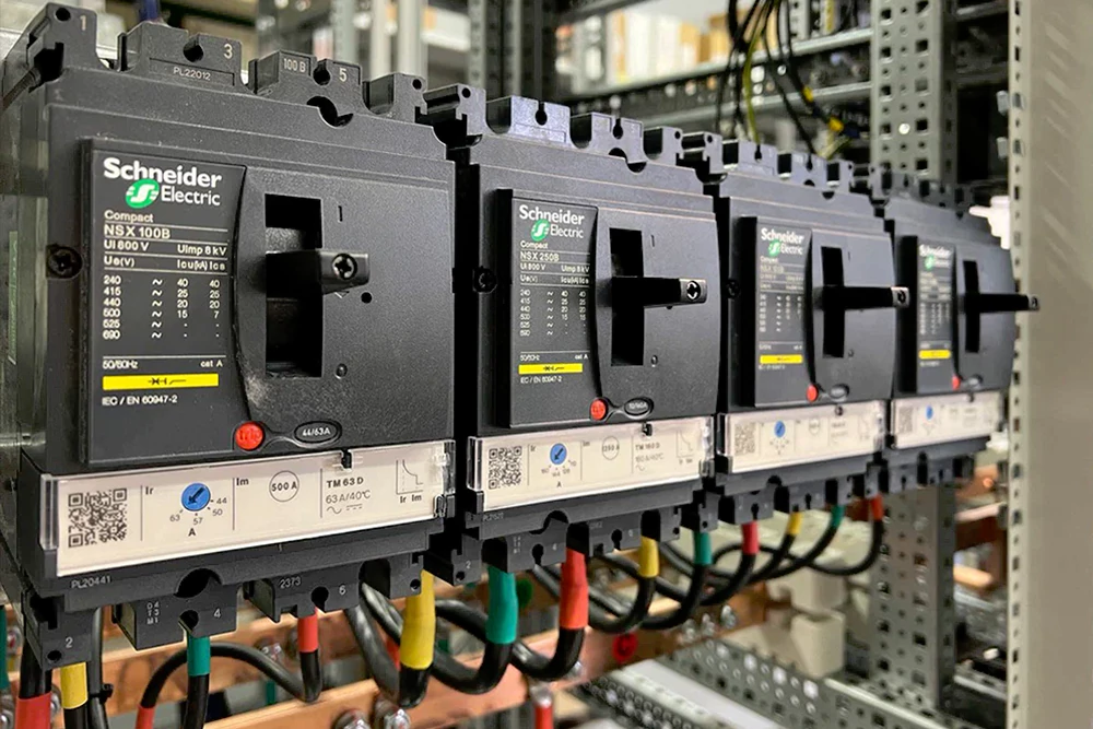 بی متال چیست